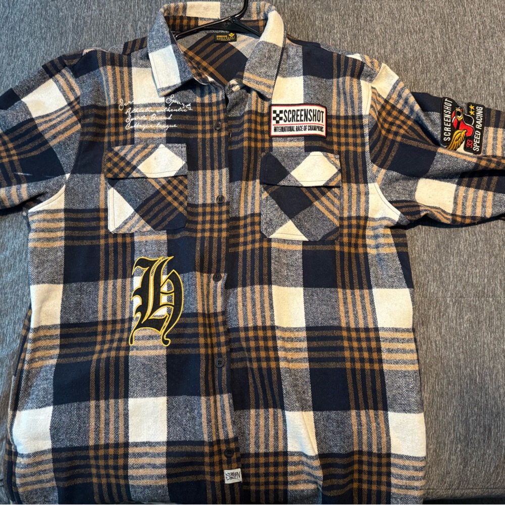 Screenshot Men's Blue and Tan Plaid Casual Button Down Shirt